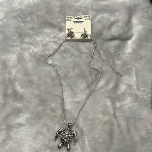 NWT turtle earrings and necklace set